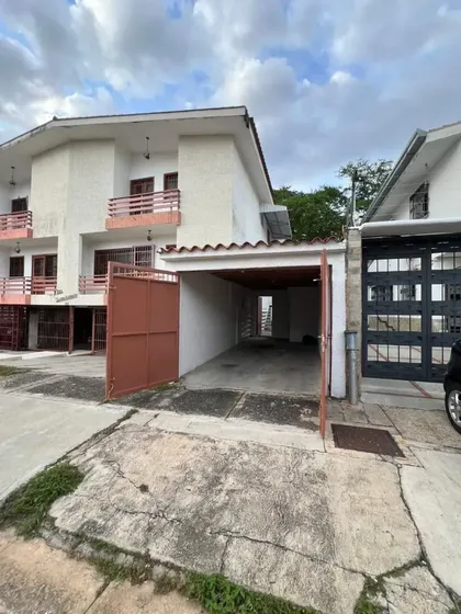 Mml Cod: 343262 En Venta Aparto Quinta, Urb El Trigal Sur, Desocupada, Entrega Inmediata, 95.000$ Solo Clientes