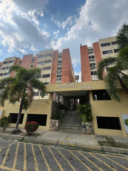 Apartamento En Res. Araguaney Suite Cod. India-2074