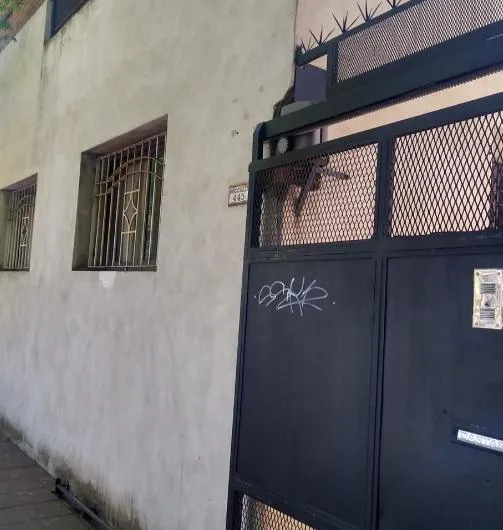 Casa En Venta - 3 Dormitorios 1 Baño - Cochera - 278mts2 - Florencio Varela