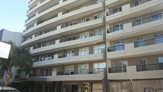 Exclusivo Departamento 2 Ambientes C/balcón. En El Edificio Palmares.  Ubicado En El Piso 12ª Lo Hace Destacar Con Una  Vista  Espectacular!!