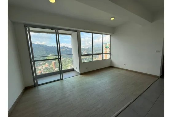 Apartamento En Sabaneta,aves Maria