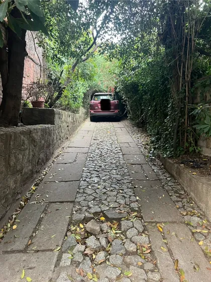 Hermosa Casa De Dos Niveles En Cerro Castillo 