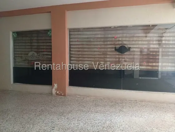 En Venta Local Comercial 400m2 Casco Central Ideal Restaurante Cafe Ciudad Ojeda, Mls#26-17971 Z R