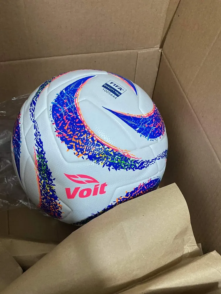 Pallone Da Calcio Voit Tempest FIFA Quality Pro: Taglia 5, Ufficiale Liga MX 2024