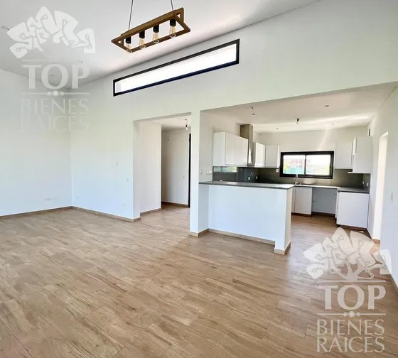 Casa  En Venta En Riberas, Puertos, Escobar