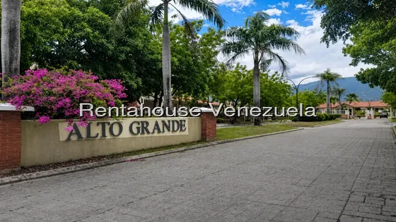 Apartamento En Venta Guatire Alto Grande Mls# 26-21144 E.n