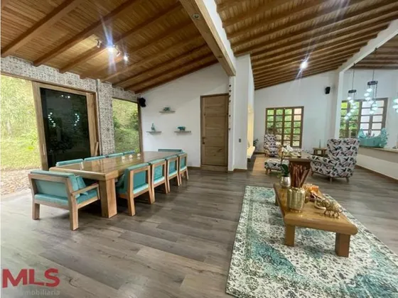 Hermosa Casa Con Precio De Oportunidad(mls#239600)