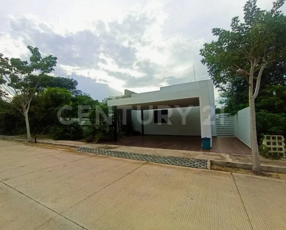 Venta De Casa En  La Reserva 