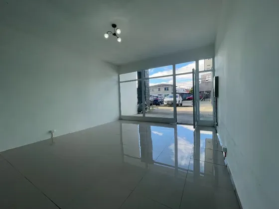 Se Arrienda Local Comercial U Oficina En Edif Anibal Pinto