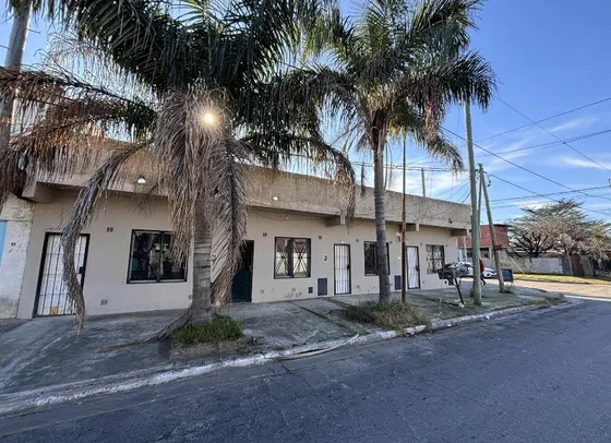 Departamentos En Venta - 4 Dormitorios 4 Baños - 332mts2 - Morón