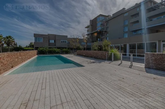 Departamento Tipo Dúplex De 4 Amb. En Jardines Del Palmar