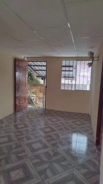 Se Alquila Departamento Planta Alta Portón De Beata