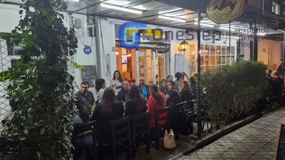 Derecho De Llaves De Un Destacado Resto/bar. Santiago Centro