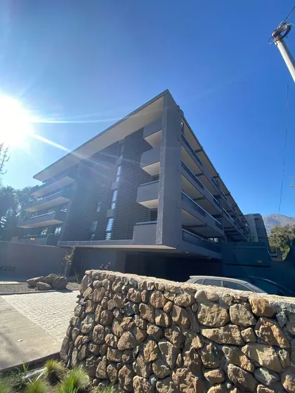 Depto En Moderno Edificio, Las Pircas | 2d+2b+estac Y Bodega