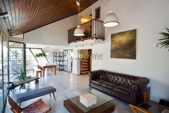 Duplex / Remodelado / 3 Dorms / Metro Manquehue