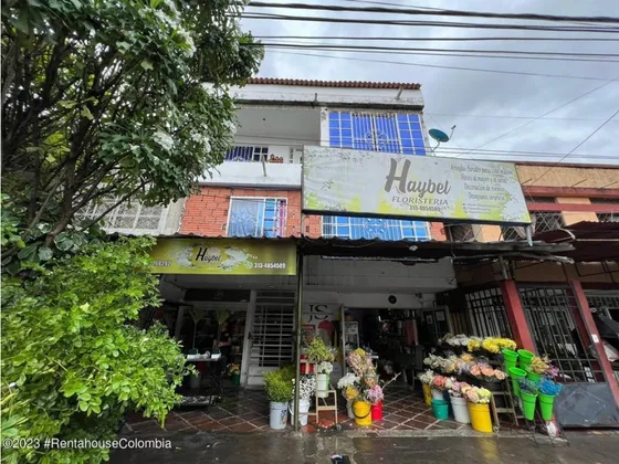 Comercial En  Lleras(cucuta) Rah Co: 24-384