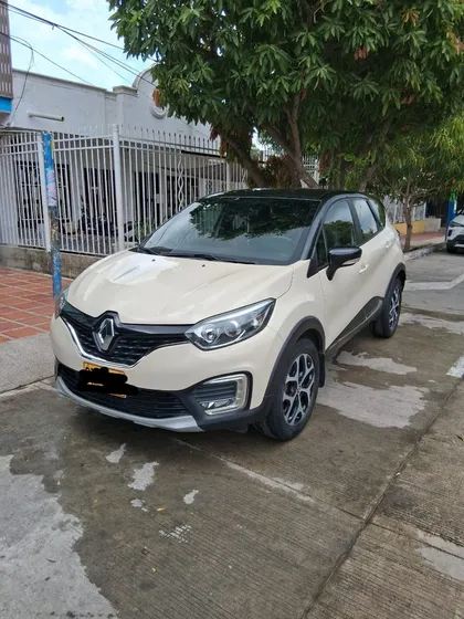 Renault Captur 2.0 Intens Automática