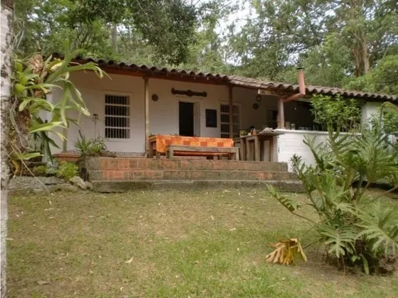 Casa Finca Poblado Los Balsos