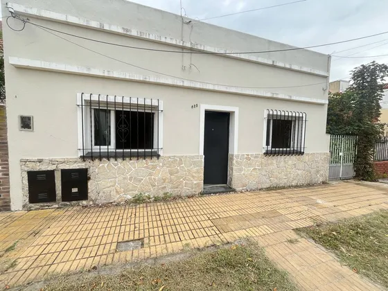 Alquiler Casa 6 Ambientes Lomas De Zamora Jardin