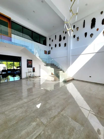 Hermosa Casa Moderna En Cerros De Arroyo Hondo