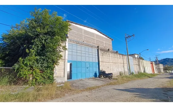 Edificio Industrial En Venta En Guarenas (oc)