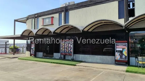 Raiza Suarez Trae Excelente Oportunidad Para Ti, Local En Alquiler En Av La Mata Cabudare 2 5 2 3 2 6 8  En Ubicación Muy Transitada, Puede Funciona En El Rubro Actual O Puedes Emprender Lo Que Gustes