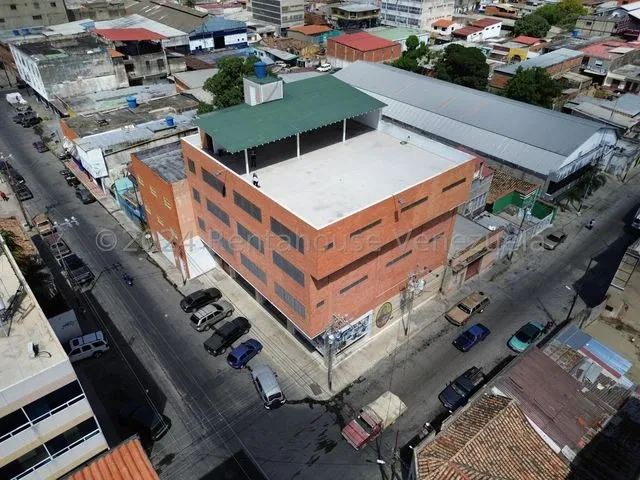 Zulay González Vende Edificio Comercial En El Centro De Barquisimeto Mls 24-21728