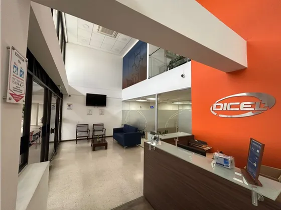 Venta Oficina De 422mtrs2 En Menga, Norte De Cali, 11009.