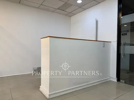 Excelente Oficina En Venta Ubicada En Luis Pasteu...