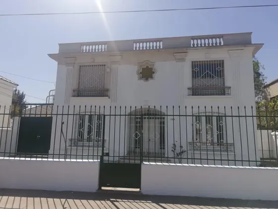Casa Destino Equipamiento Oficinas