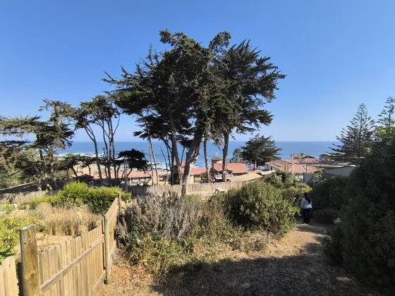Venta De Último Terreno Frente A La Casa De Pablo Neruda.