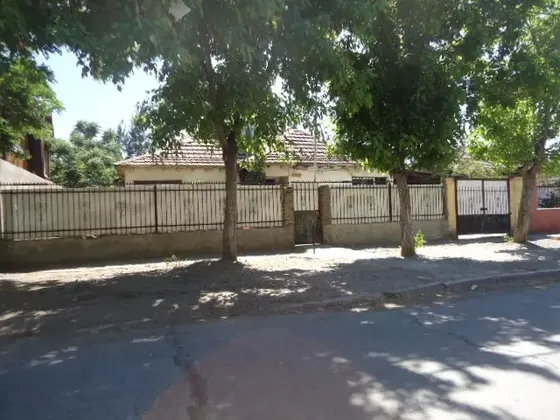 Meza Bell / La Plaza / Lo Espinoza