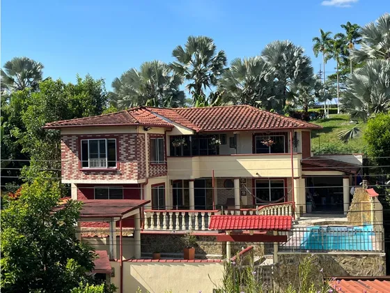 Venta Casa Campestre Conjunto Cerrado - La Tebaida 