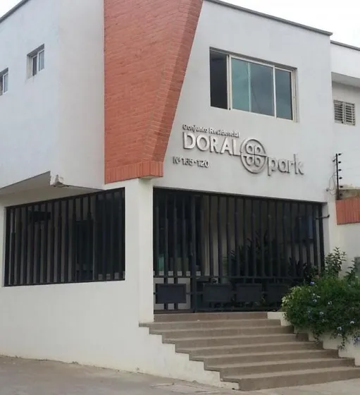 Vende Bello Town House En La Urbanización Trigal Norte Valencia. Lino Juvinao