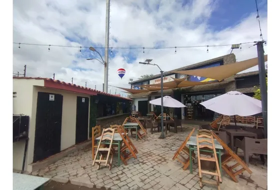 Fondo De Comercio Bodegon-pre Despacho Nocturno Con Terraza Y Sistema De Seguridad. Propiedad Incluida.