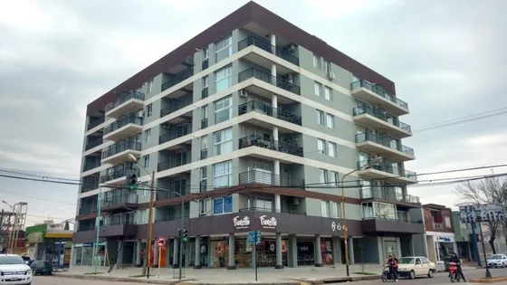 Departamento En Venta - 2 Dormitorios 2 Baños - Balcon - 77 Mts2  - Chacabuco