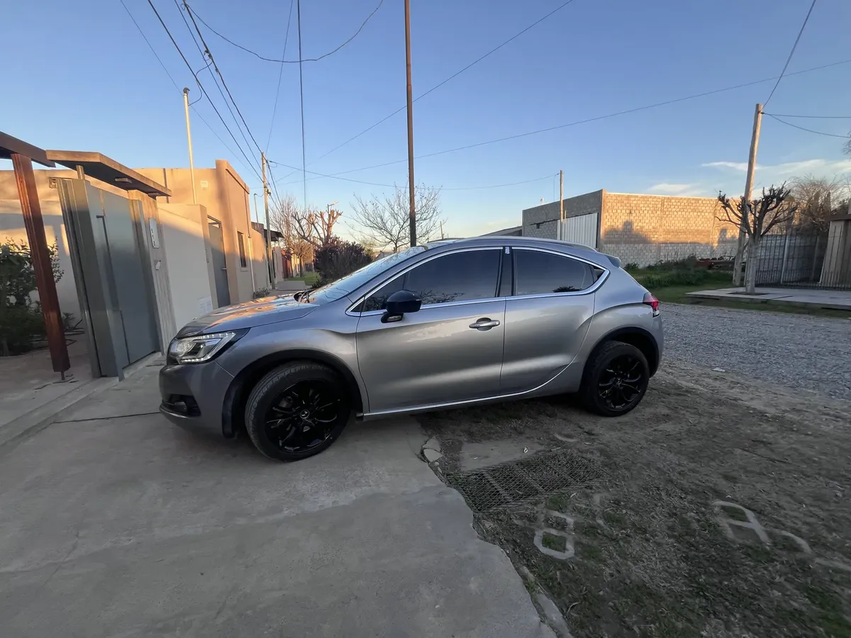 Ds4 Crossback Be Chic554162054099128329