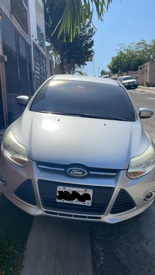 Ford Focus Standard Hatchback Se A/t Z2b