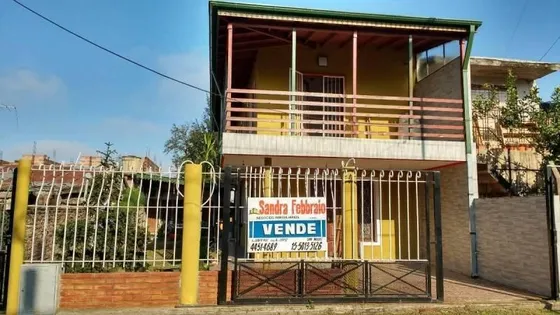 Casa  En Venta Ubicado En Los Polvorines, Malvinas Argentinas, G.b.a. Zona Norte