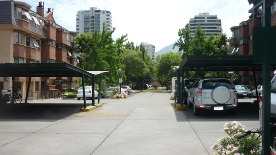 Condominio Avda. Kannedy - Parque Araucano 