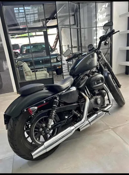 Harley Davidson Sportster 883