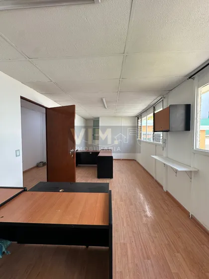 Magnífica Ubicación Oficina En Renta A Una Cuadra De Eje Central