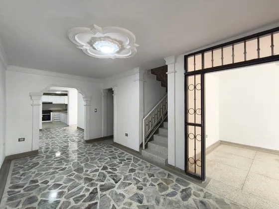 Casa En Venta En Ceiba Ii. Cod V30776