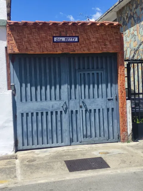 Casa En Alquiler En La California Norte Para Uso Comercial O Mixta Solo Persona Juridica En Calle Residencial Cerrada