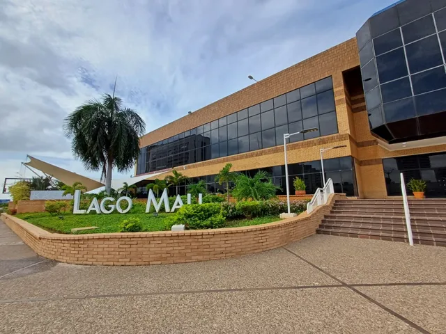 La-312 Zona Este Local Centro Comercial Lago Mall Avenida El Milagro