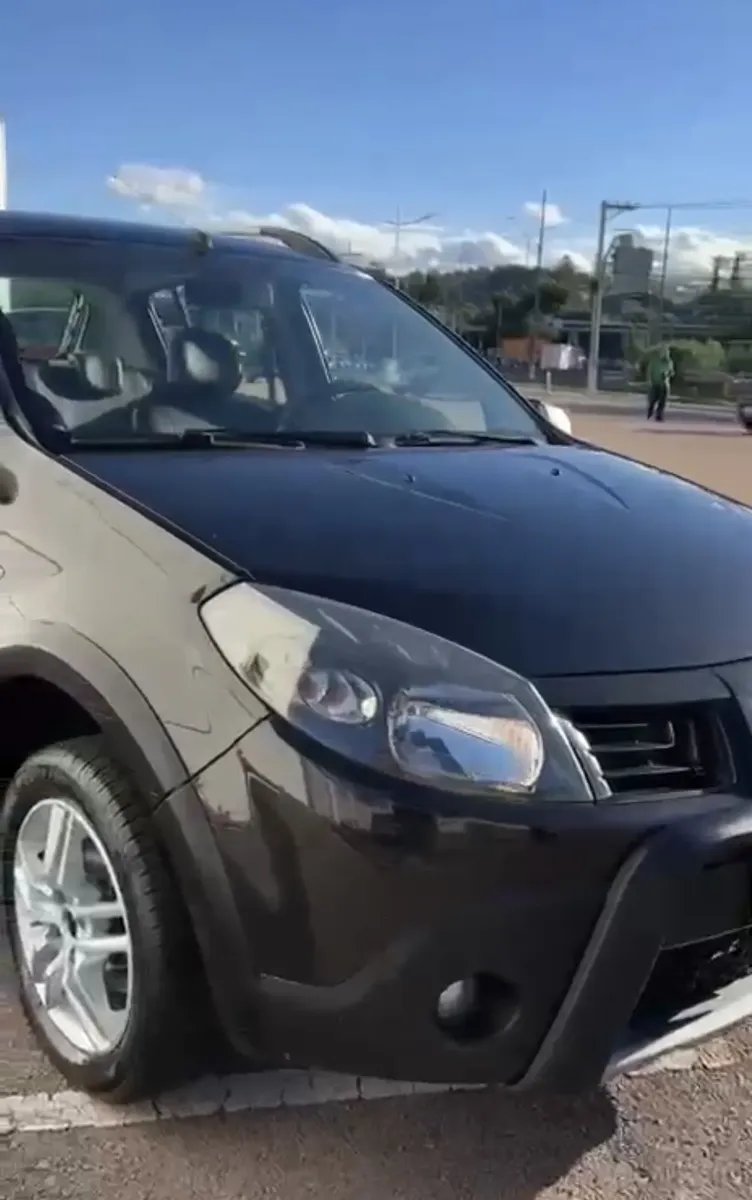 Renault Sandero Stepway 2010 1.6 16v Hi-flex 5p — foto 6