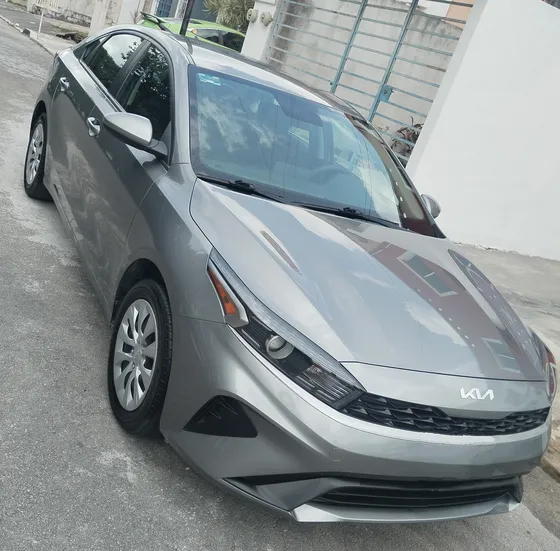 Kia Forte 2.0 L Mt