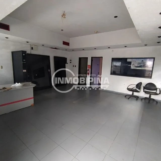 Inmobipiña Vende Local Comercial En El C.c. Cristal, Alta Vista, Puerto Ordaz, Estado Bolivar - Fl