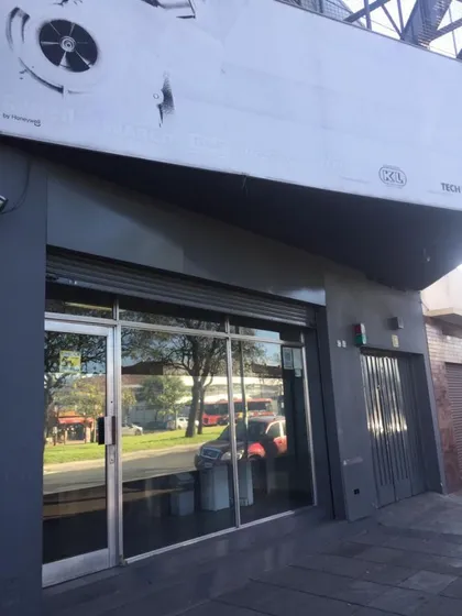 Venta Oportunidad 600 M2, Sobre Avenida!!! 