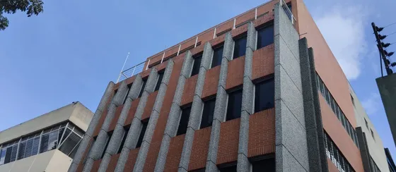 Edificio Oportunidad En La Urbina 